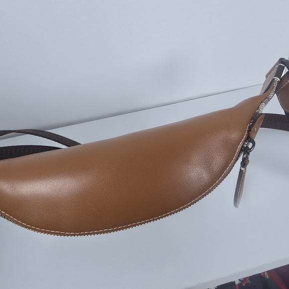 Coach Charter Belt Bag 7 in Micro Signature Jacquard - Picture 3 of 14